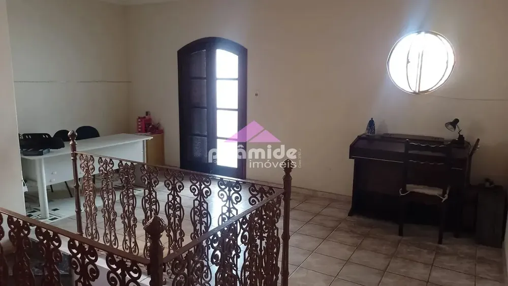 Casa, 4 quartos, 275 m² - Foto 3