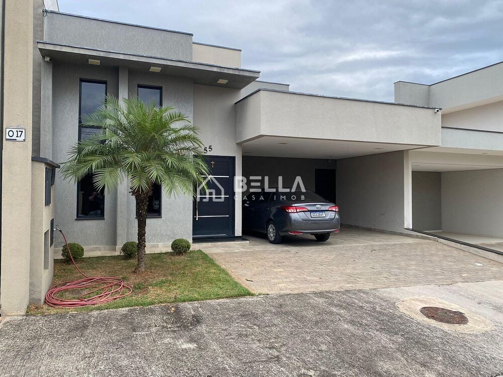 Casa à venda com 3 quartos, 177m² - Foto 1