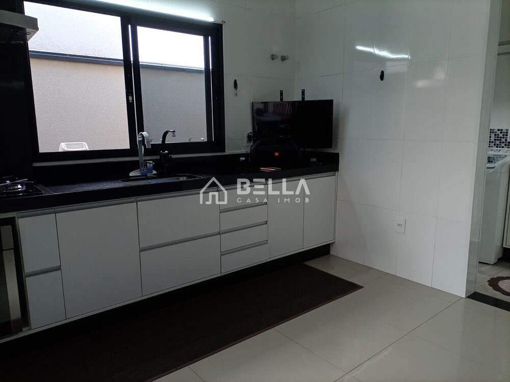 Casa à venda com 3 quartos, 177m² - Foto 3