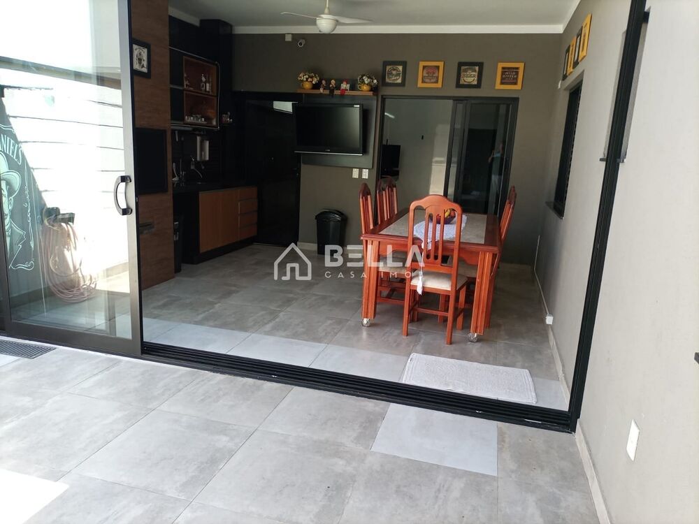 Casa à venda com 3 quartos, 177m² - Foto 5