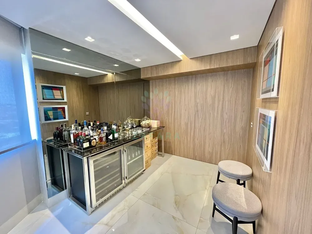 Apartamento, 4 quartos, 258 m² - Foto 1