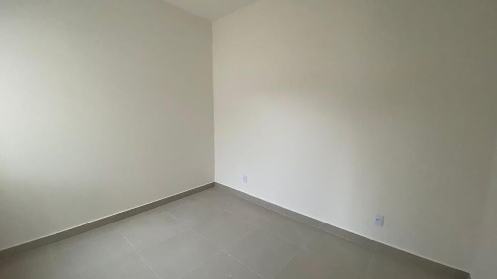 Casa à venda com 2 quartos, 110m² - Foto 4