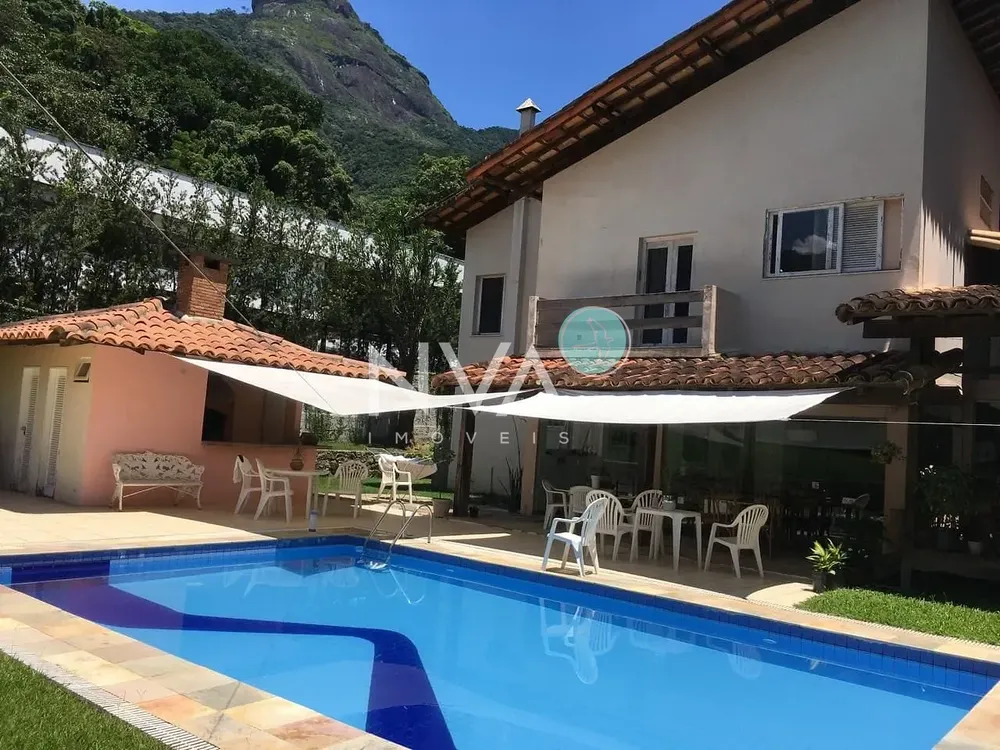 Casa, 5 quartos, 619 m² - Foto 1