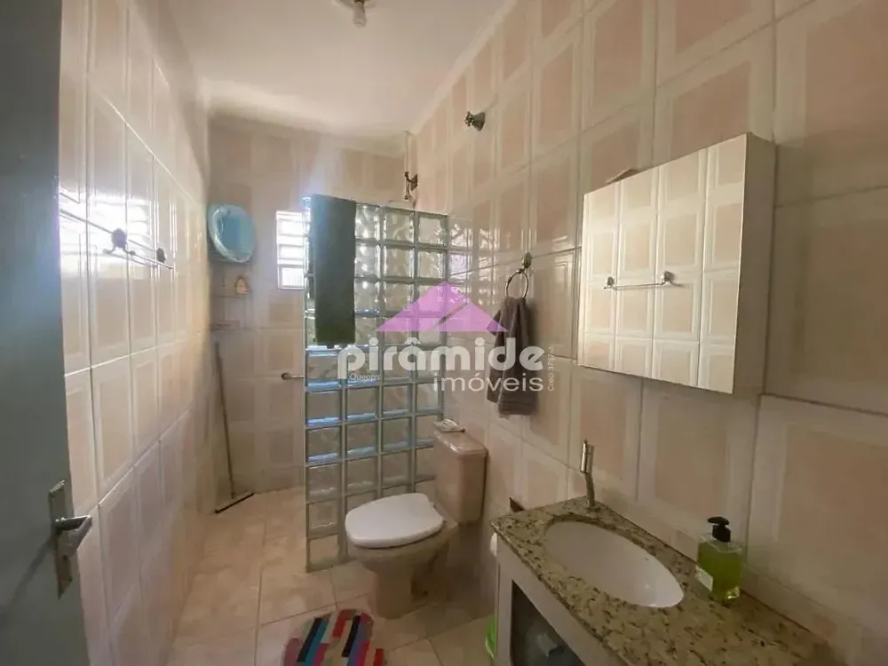 Casa, 4 quartos, 213 m² - Foto 1