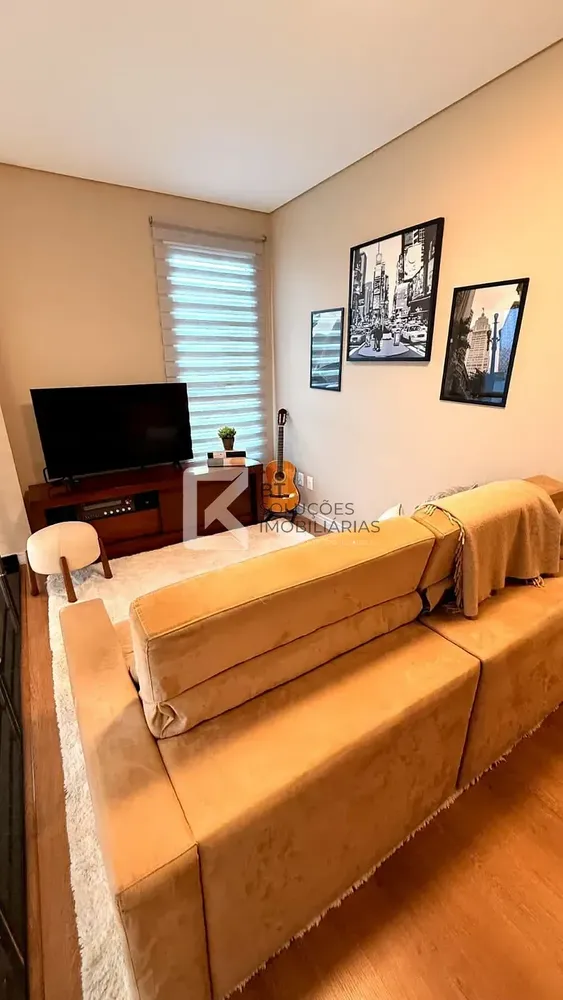 Sobrado, 3 quartos, 248 m² - Foto 1