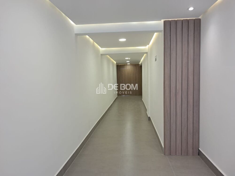 Apartamento à venda com 3 quartos, 93m² - Foto 2