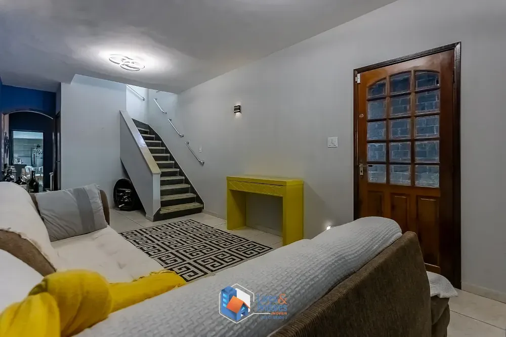 Casa, 3 quartos, 131 m² - Foto 2