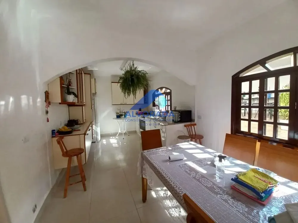 Sobrado, 9 quartos, 312 m² - Foto 2