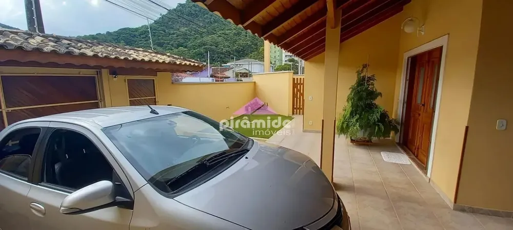 Casa, 6 quartos, 277 m² - Foto 2