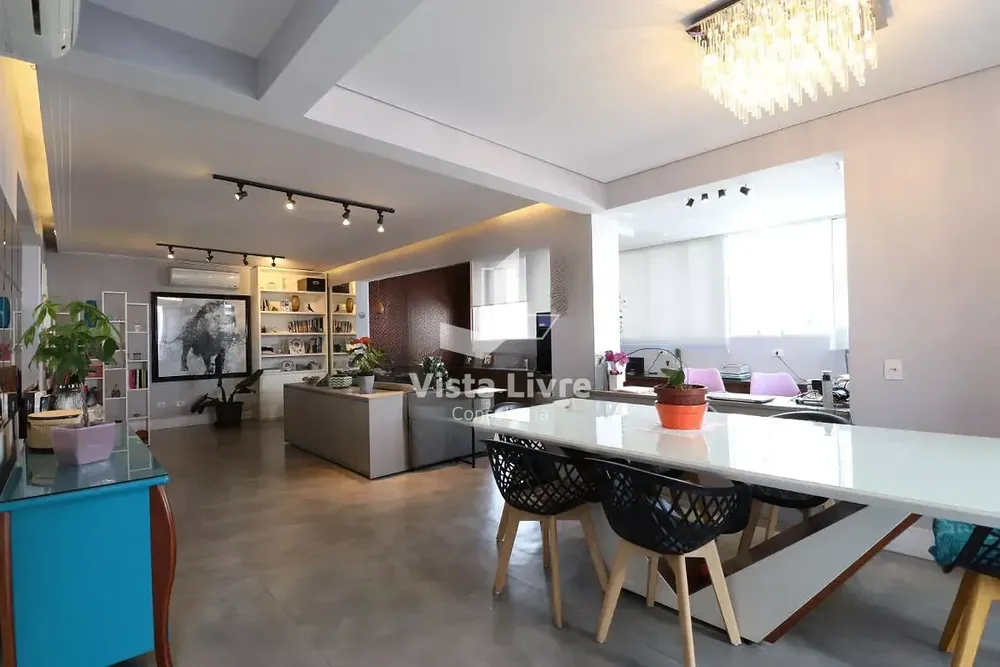Apartamento, 3 quartos, 216 m² - Foto 1