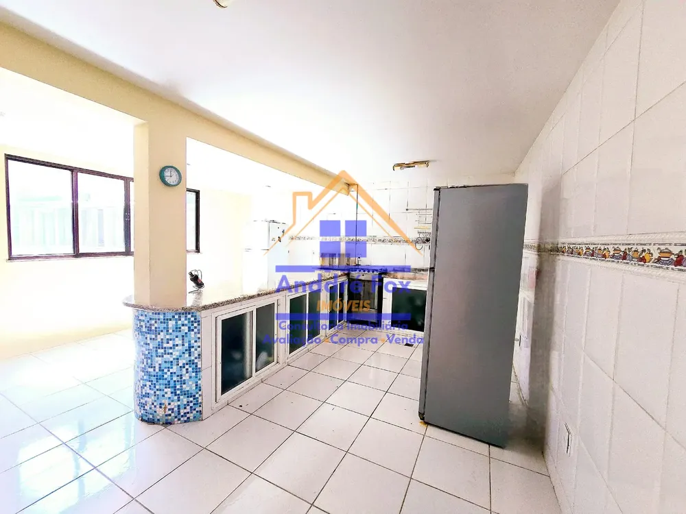 Casa, 5 quartos, 215 m² - Foto 5