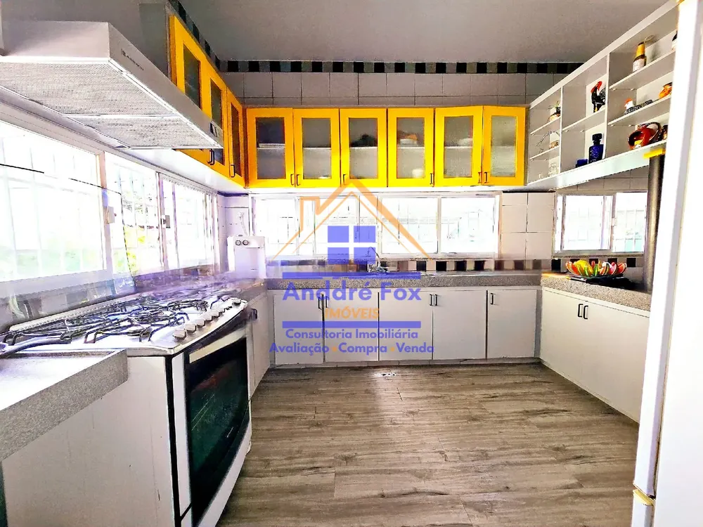 Casa, 5 quartos, 215 m² - Foto 9
