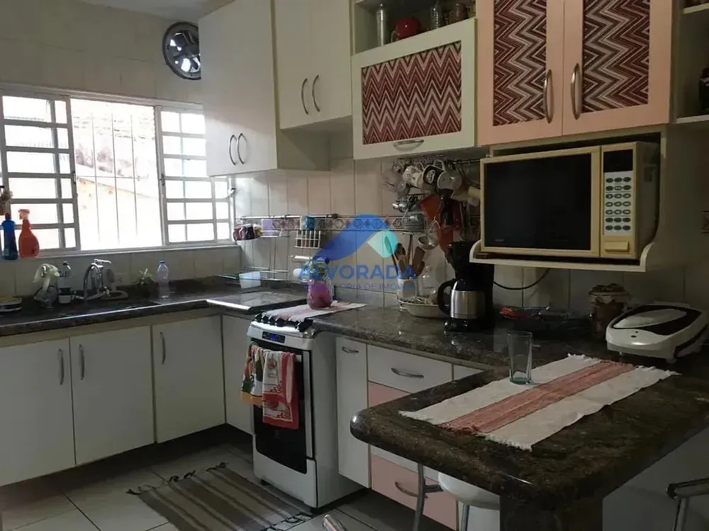 Casa, 3 quartos, 188 m² - Foto 1