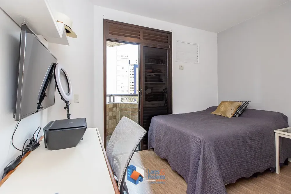 Apartamento, 3 quartos, 125 m² - Foto 2