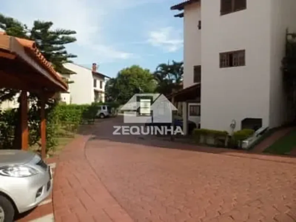 Casa, 4 quartos, 225 m² - Foto 2