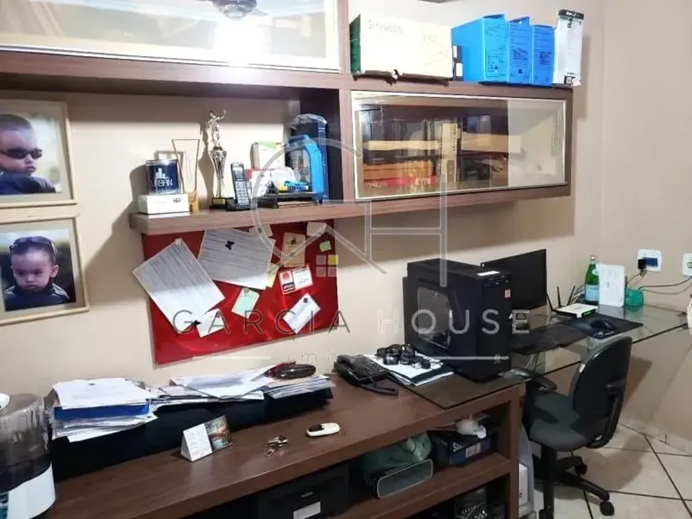Casa, 4 quartos, 239 m² - Foto 1
