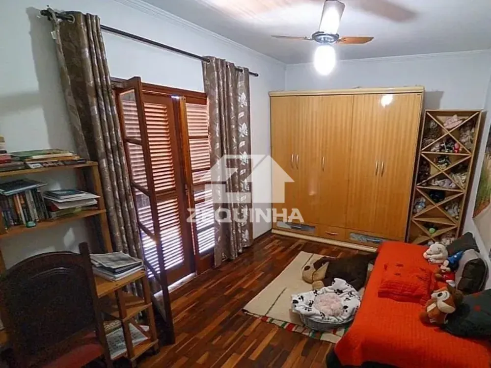 Casa, 4 quartos, 259 m² - Foto 3