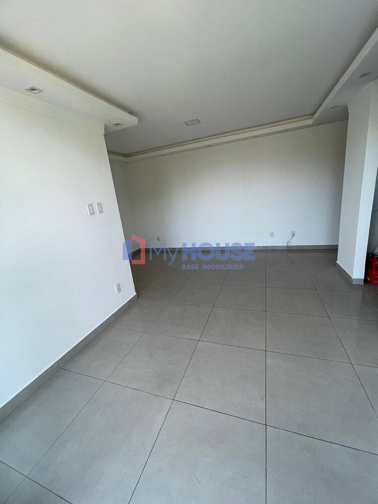 Apartamento à venda e aluguel com 3 quartos, 75m² - Foto 3