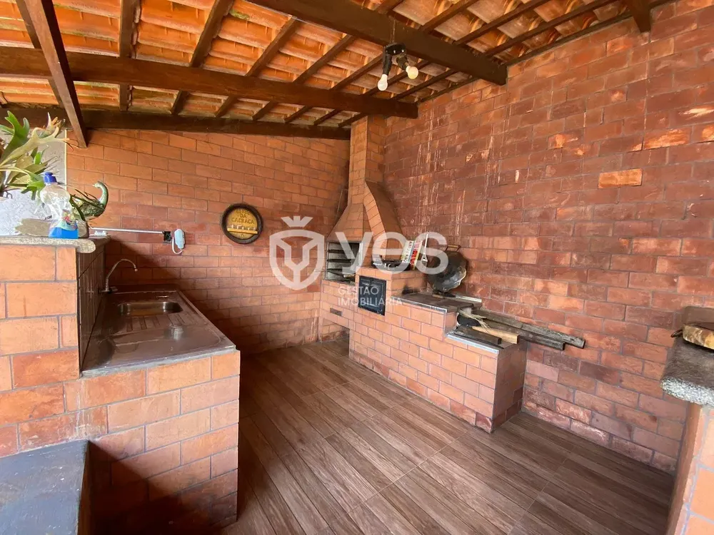 Casa, 4 quartos, 160 m² - Foto 1