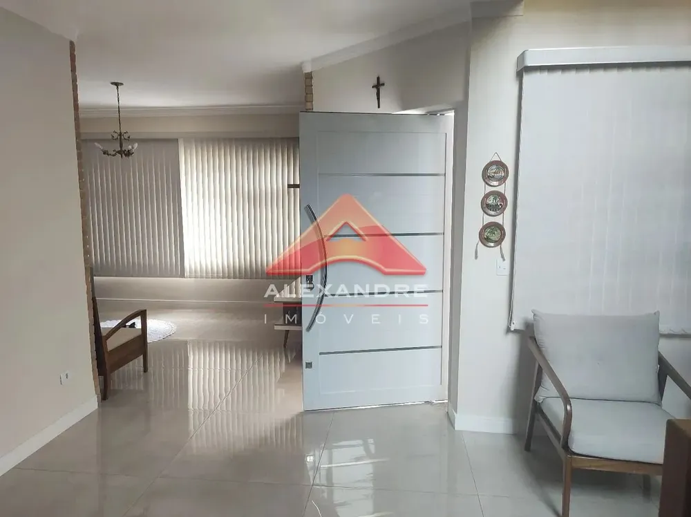 Casa, 4 quartos, 220 m² - Foto 4