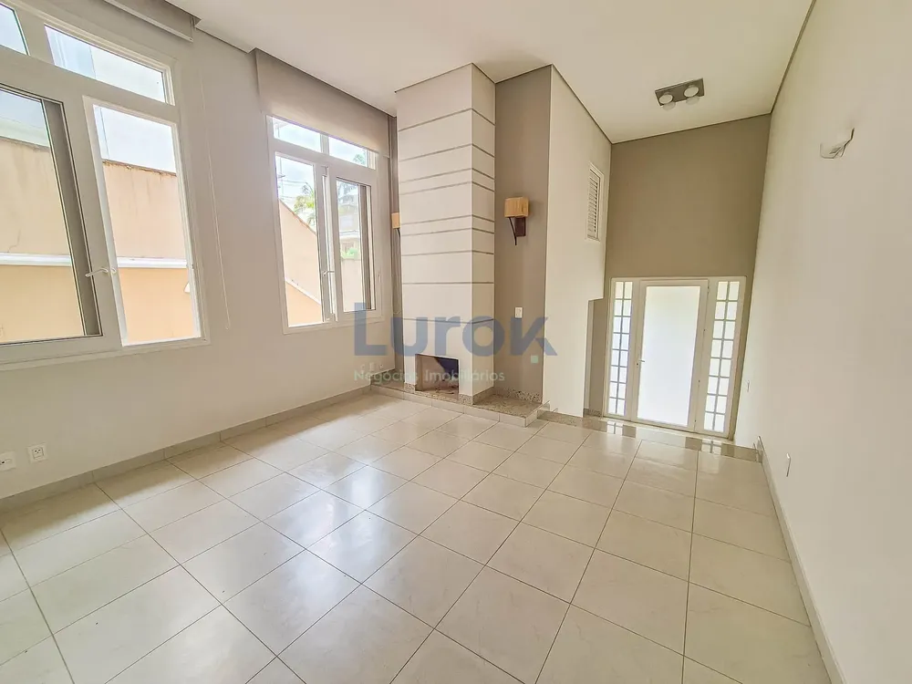 Casa, 3 quartos, 270 m² - Foto 2