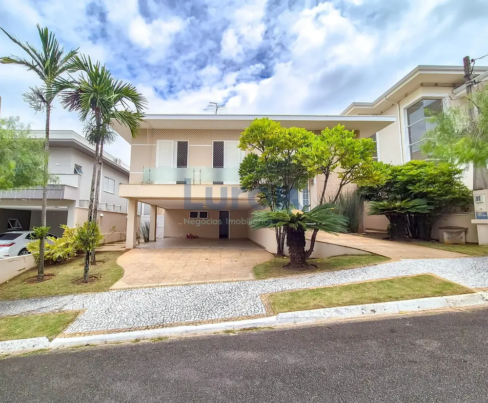 Casa, 3 quartos, 270 m² - Foto 1