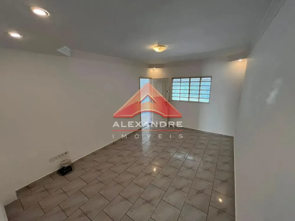 Casa, 3 quartos, 131 m² - Foto 3