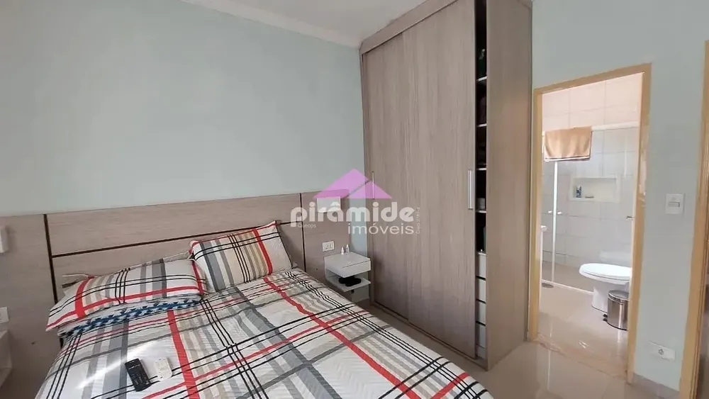 Casa, 3 quartos, 204 m² - Foto 1