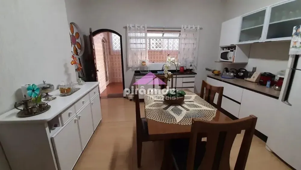 Casa, 4 quartos, 165 m² - Foto 4
