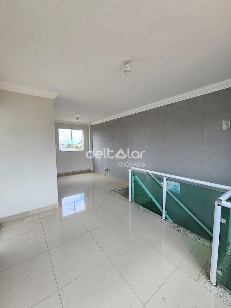 Cobertura à venda com 3 quartos, 130m² - Foto 1