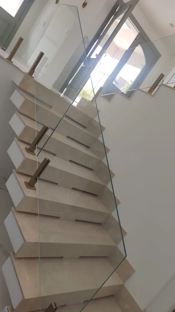 Casa, 3 quartos, 219 m² - Foto 1