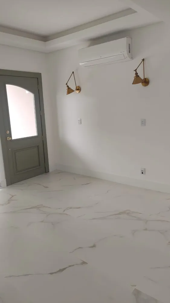 Casa, 3 quartos, 219 m² - Foto 4