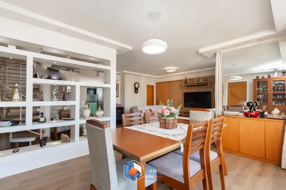 Cobertura, 3 quartos, 244 m² - Foto 2