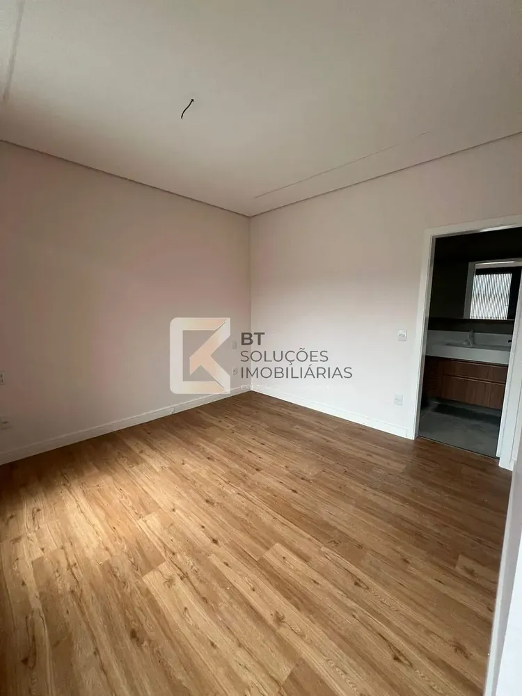 Casa, 4 quartos, 310 m² - Foto 3