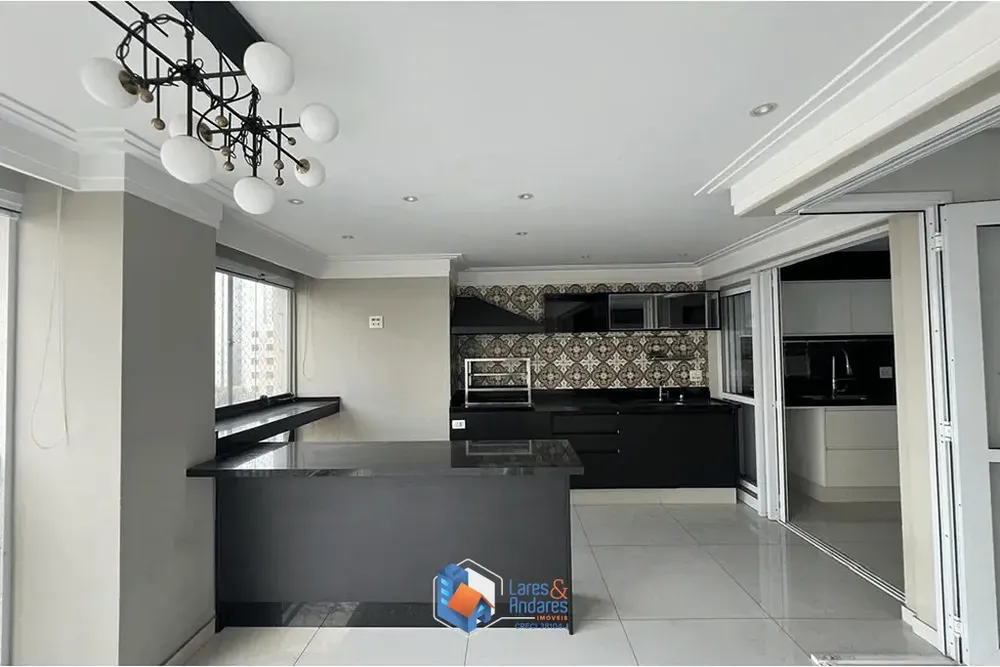 Apartamento, 3 quartos, 140 m² - Foto 1