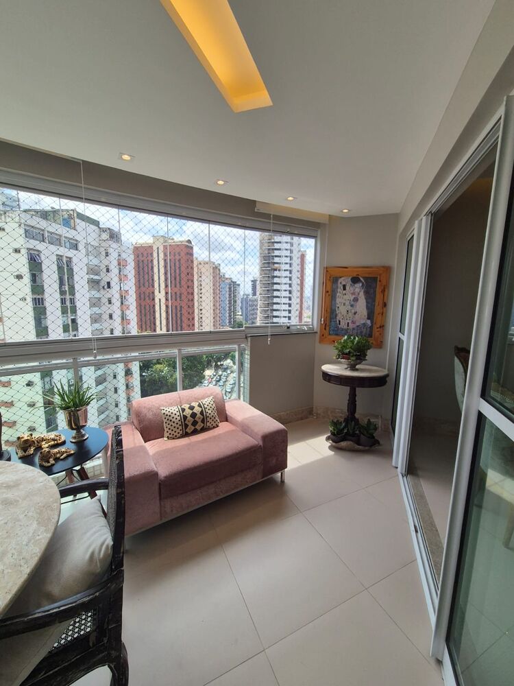 Apartamento à venda com 3 quartos, 187m² - Foto 4
