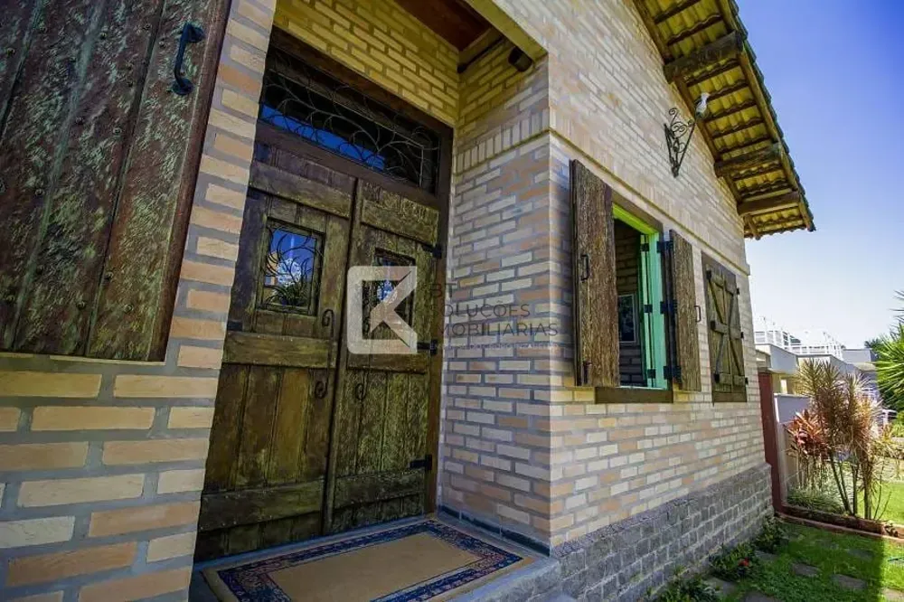 Casa, 3 quartos, 257 m² - Foto 1