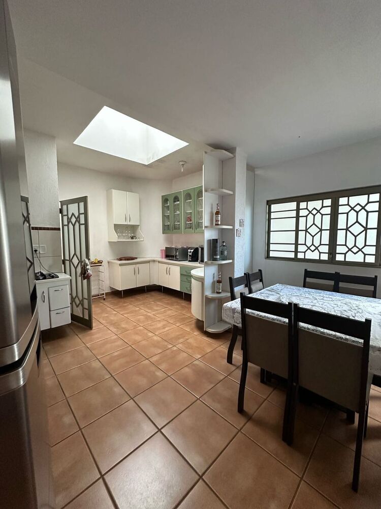 Casa, 3 quartos, 234 m² - Foto 4