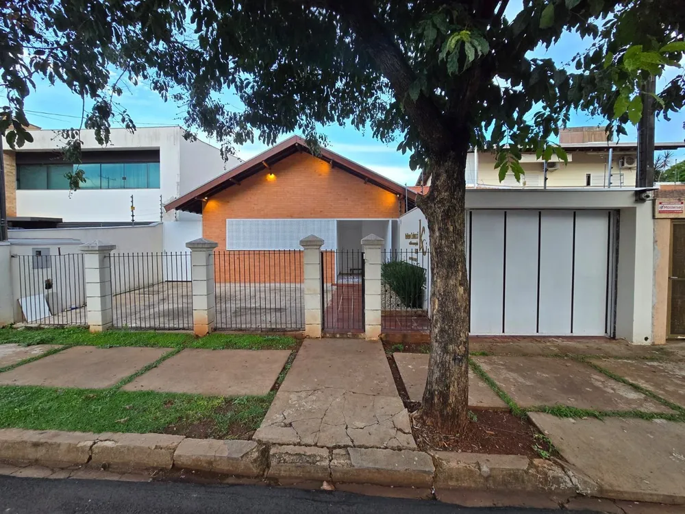 Casa, 3 quartos, 240 m² - Foto 1