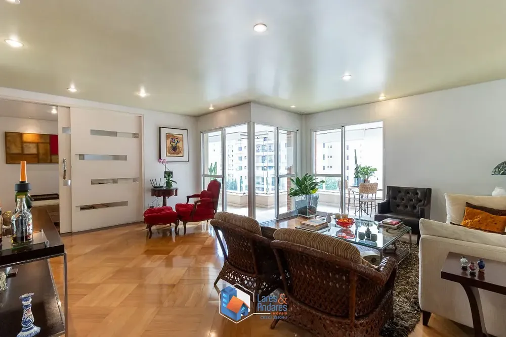 Apartamento, 3 quartos, 195 m² - Foto 3