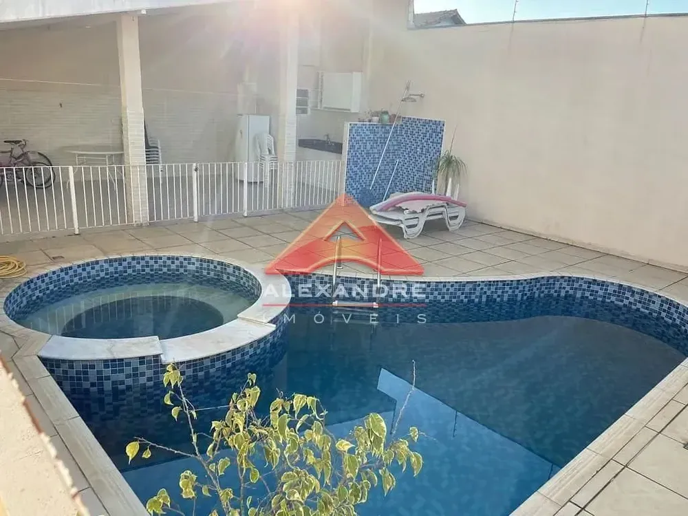 Casa, 3 quartos, 187 m² - Foto 2