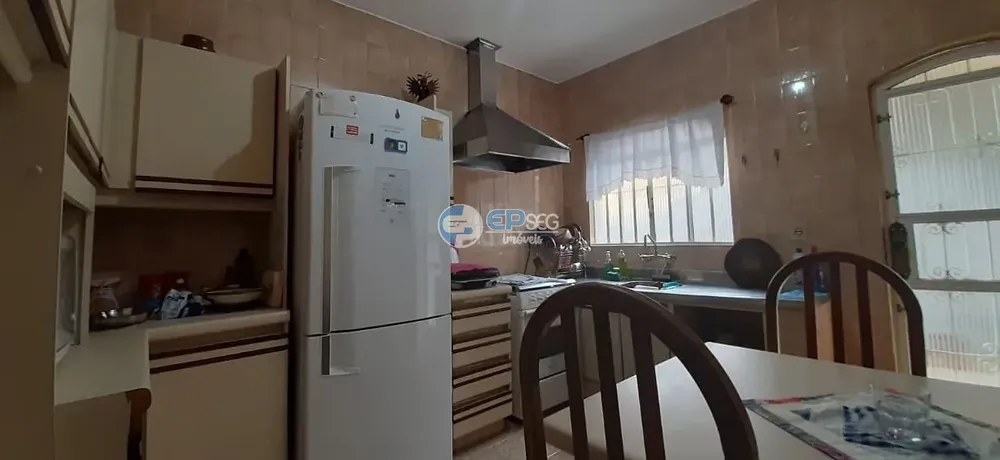 Casa, 3 quartos, 245 m² - Foto 5