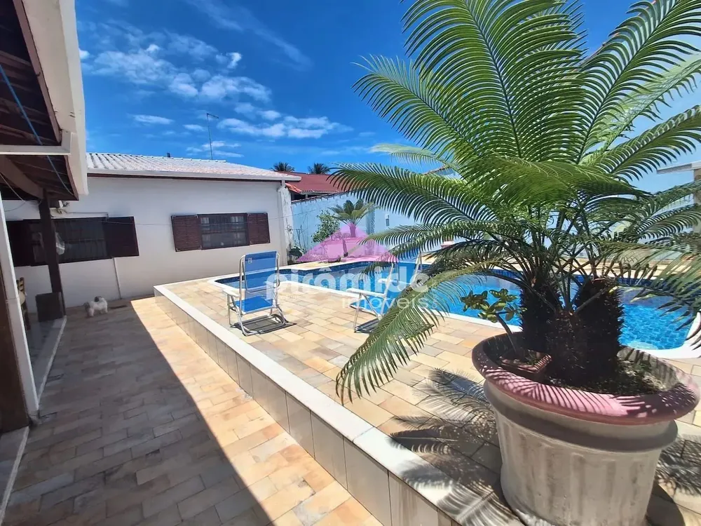 Casa, 3 quartos, 170 m² - Foto 2