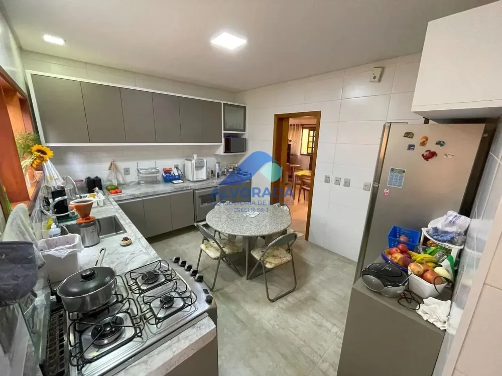 Sobrado, 4 quartos, 236 m² - Foto 3