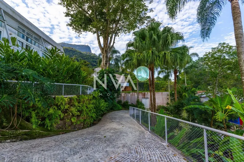 Casa, 5 quartos, 1416 m² - Foto 1