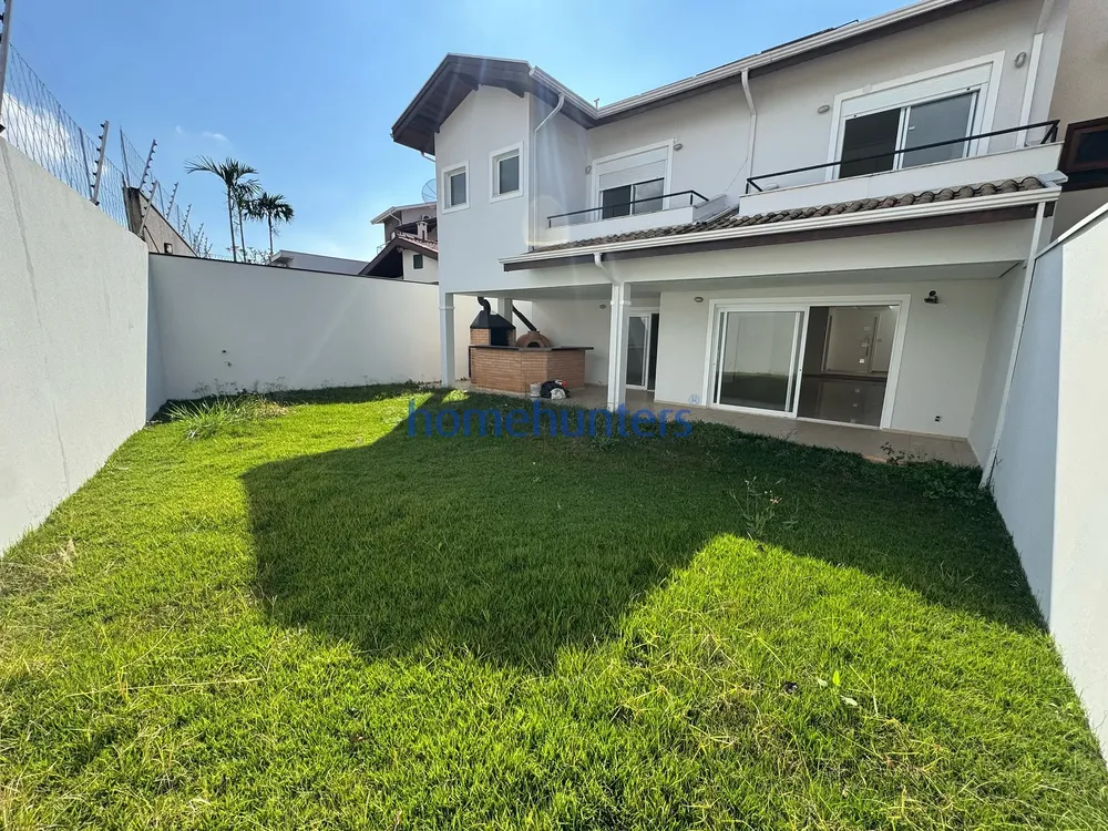 Casa, 3 quartos, 341 m² - Foto 1