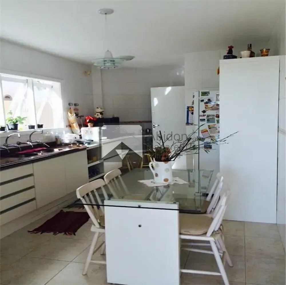 Casa, 3 quartos, 236 m² - Foto 31