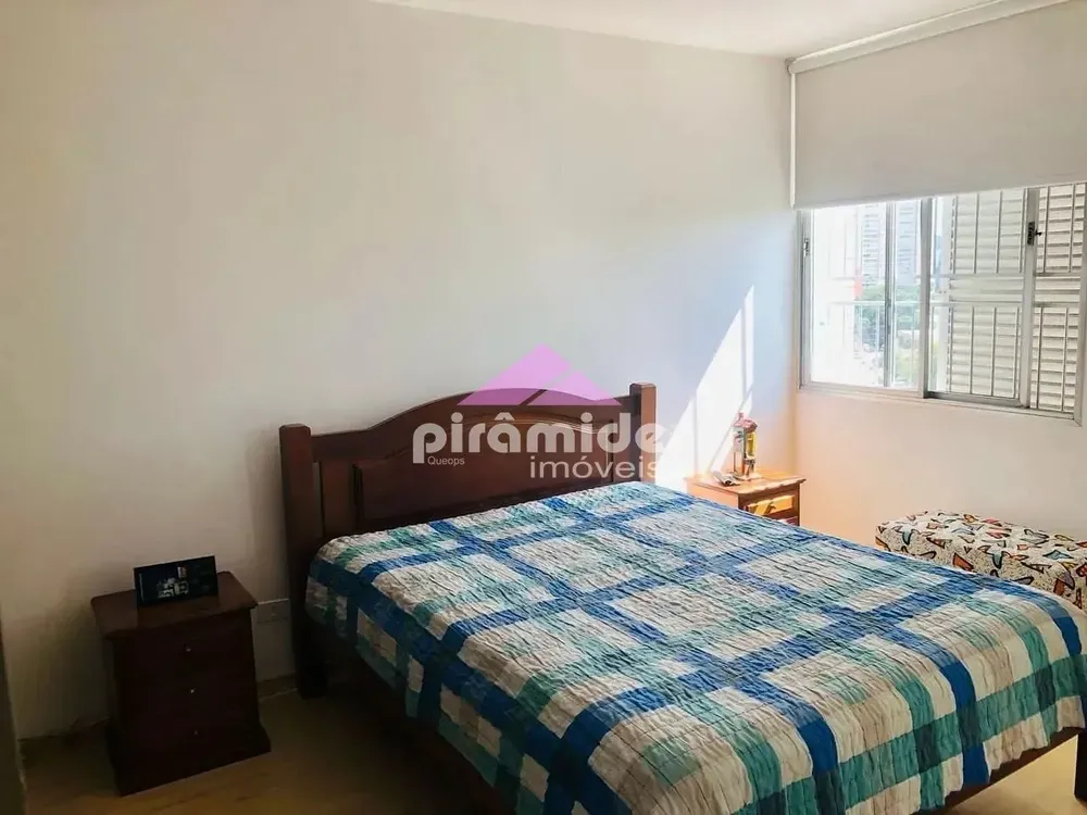 Apartamento, 3 quartos, 130 m² - Foto 2