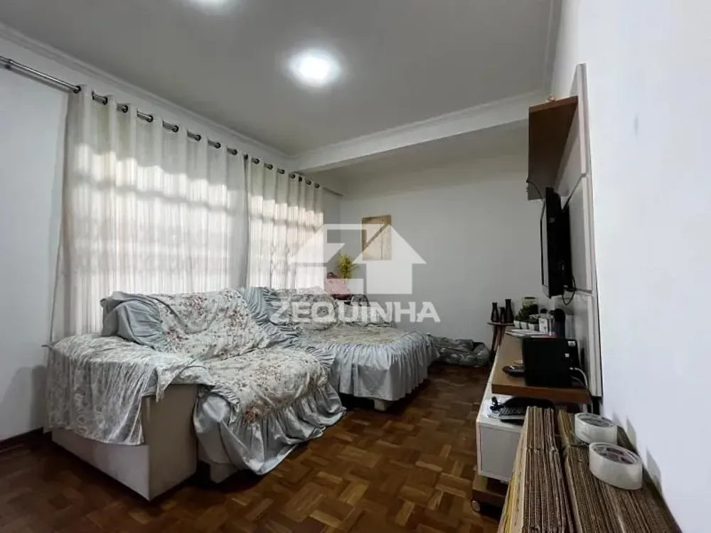 Casa, 3 quartos, 260 m² - Foto 1