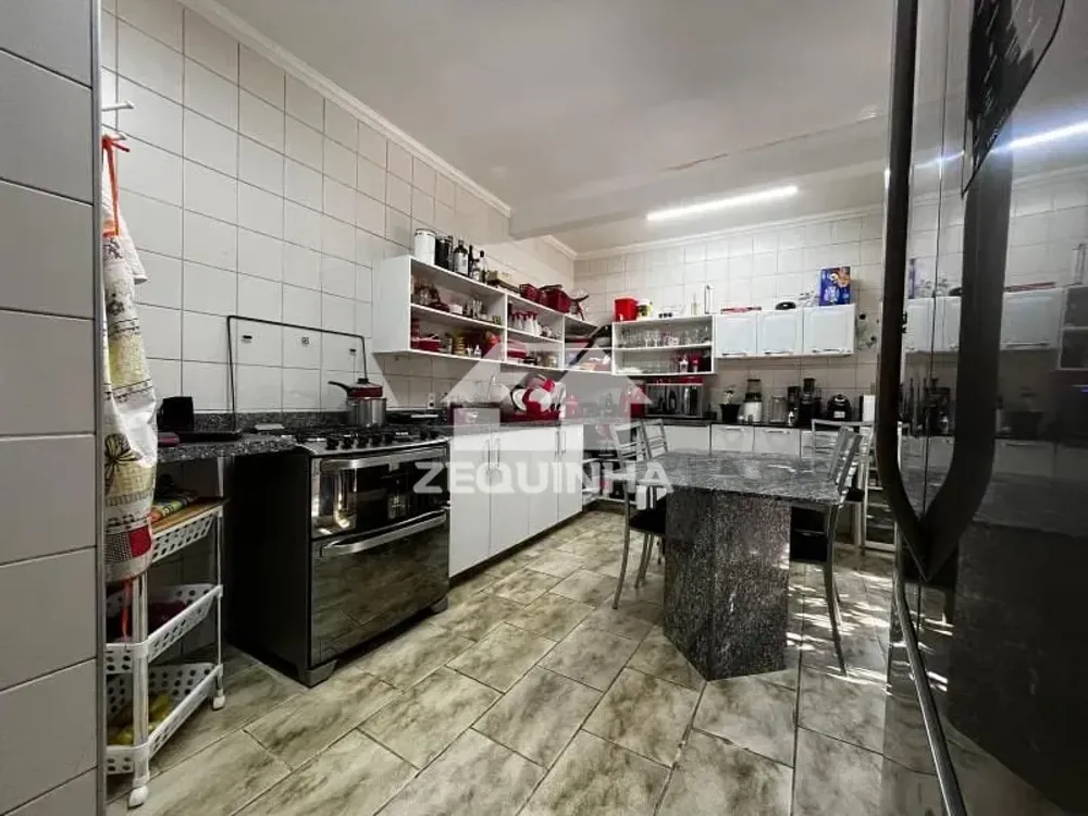 Casa, 3 quartos, 260 m² - Foto 4